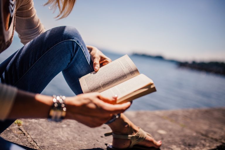 5 Refreshing Summer Reads for Homeschooling Moms (and Dads)